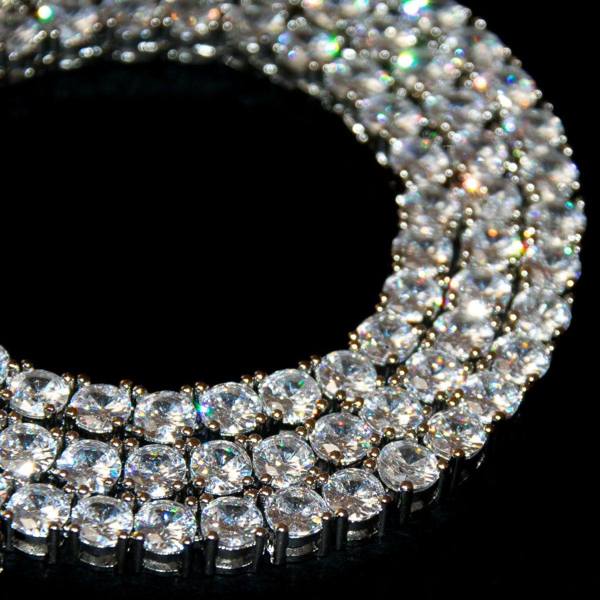 CRYSTAL CLEAR NECKLACE - LUCKY13