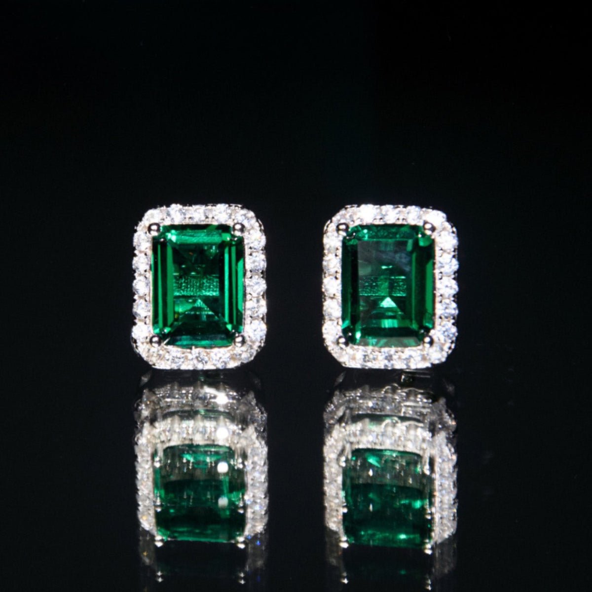 EMERALD STUDS - LUCKY13