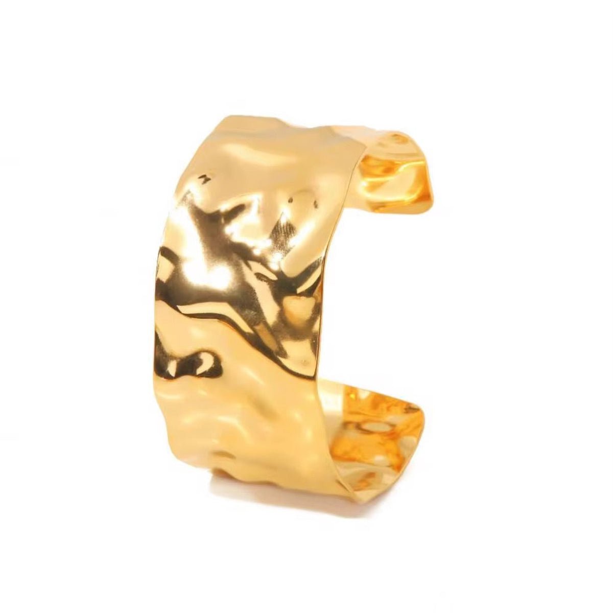 HAMMERED CUFF BRACELET GOLD - LUCKY13
