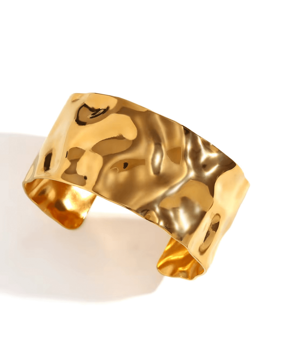 HAMMERED CUFF BRACELET GOLD - LUCKY13